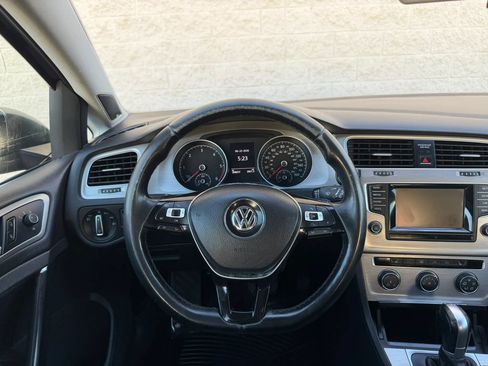 Used 2015 Volkswagen Golf TDI SE FWD image 22