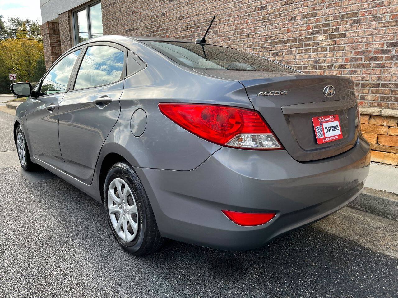 Used 2013 Hyundai Accent GLS FWD image 3