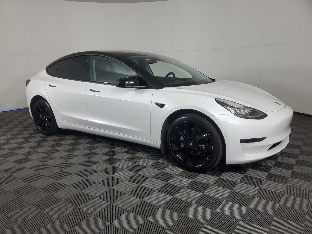 Used 2019 Tesla Model 3 Standard Range Plus RWD image 2