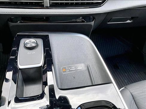 Certified 2025 Buick Enclave Sport Touring w/ Super Cruise Package image 26