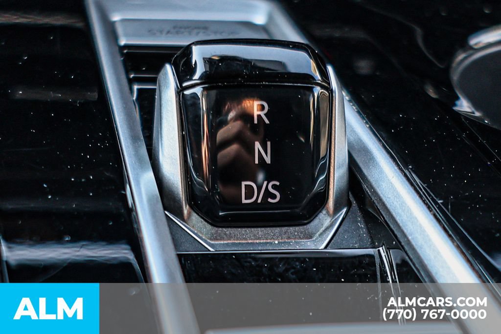 Used 2025 Volkswagen Atlas Cross Sport SE FWD image 41