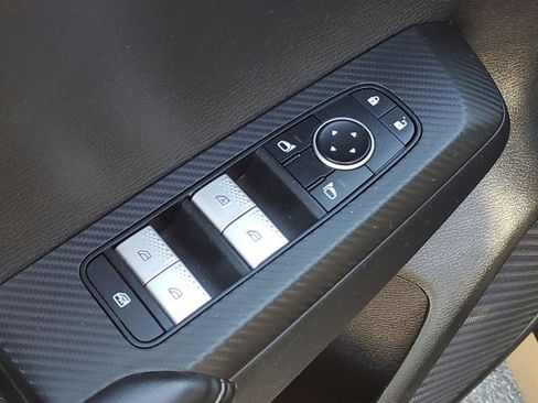 Used 2022 Mitsubishi Outlander ES FWD image 23
