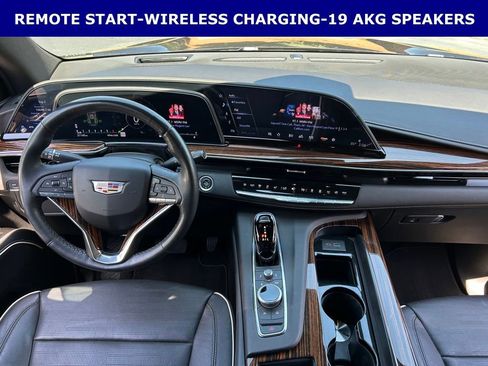 Used 2022 Cadillac Escalade Premium Luxury w/ LPO, Illumination Package AWD/4WD image 14
