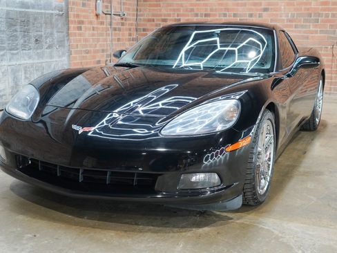 Used 2008 Chevrolet Corvette Coupe w/ Preferred Equipment Group RWD image 6