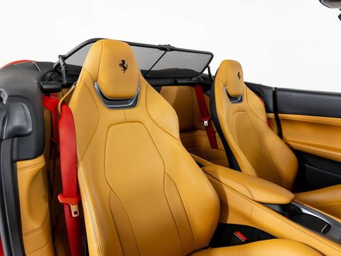 Certified 2022 Ferrari Portofino M image 26