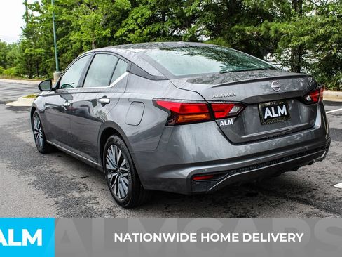 Used 2025 Nissan Altima 2.5 SV FWD image 4