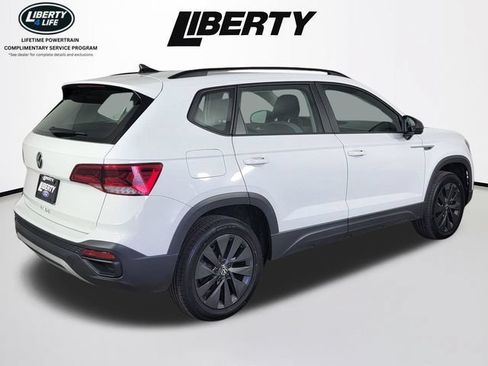Used 2023 Volkswagen Taos S FWD image 3