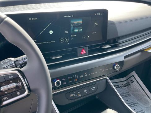 New 2026 Kia Carnival FWD image 14
