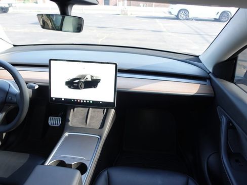 Used 2022 Tesla Model Y Performance AWD/4WD image 35
