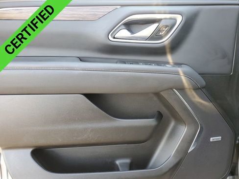 Certified 2022 Chevrolet Suburban Premier w/ Premium Package image 23