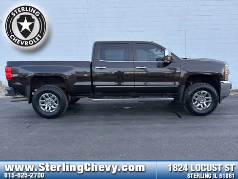Used 2019 Chevrolet Silverado 2500 LTZ w/ Duramax Plus Package image 6