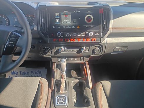 Used 2026 Nissan Frontier PRO-4X w/ Pro-4x Convenience Package AWD/4WD image 11