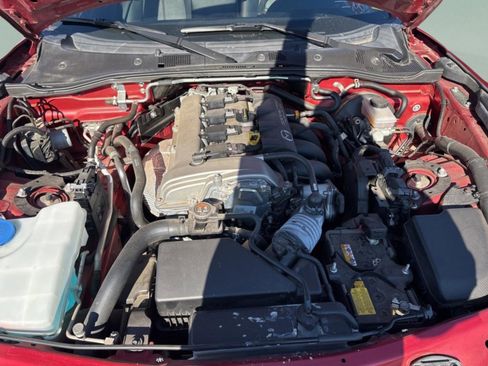 Used 2019 MAZDA MX-5 Miata RF Grand Touring image 28