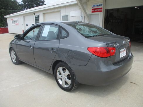Used 2009 Hyundai Elantra SE FWD image 15