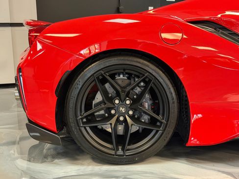 Used 2020 Ferrari 488 Pista Spider RWD image 7