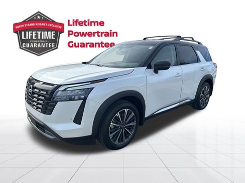 New 2026 Nissan Pathfinder Platinum image 3