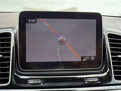 Used 2019 Mercedes-Benz GLS 450 4MATIC image 35