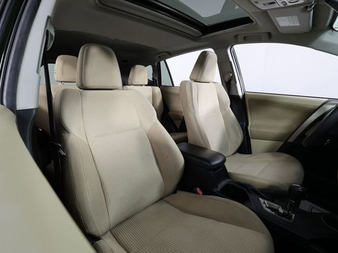 Used 2013 Toyota RAV4 XLE image 24