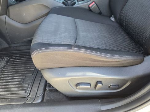 Used 2020 Nissan Rogue SV w/ Sun & Sound Touring Package image 27