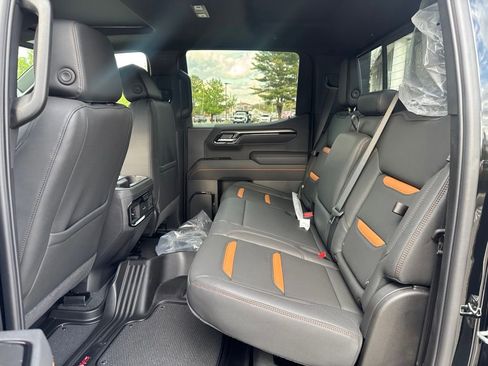 New 2026 GMC Sierra 1500 AT4 w/ AT4 Premium Package AWD/4WD image 25