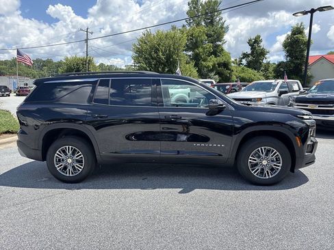 New 2026 Chevrolet Traverse LT image 9