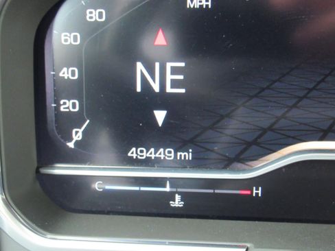 Used 2024 GMC Sierra 2500 AT4X AWD/4WD image 30