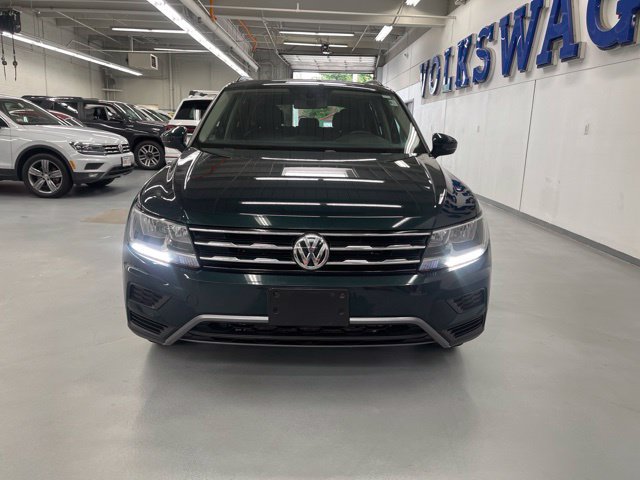 Used 2018 Volkswagen Tiguan SE w/ Panoramic Sunroof Package AWD/4WD image 6