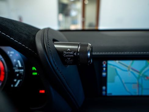 Used 2018 Lexus LC 500 Coupe image 39