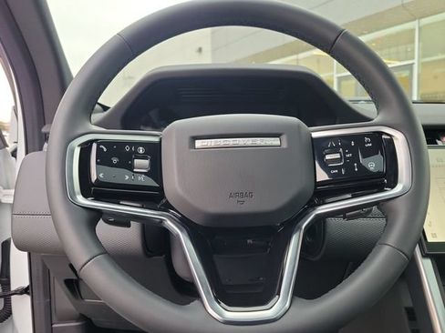 Used 2025 Land Rover Discovery Sport Dynamic SE AWD/4WD image 27