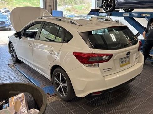 Used 2023 Subaru Impreza Premium AWD/4WD image 2
