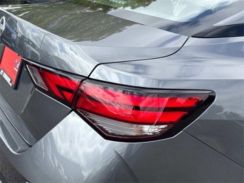 New 2025 Nissan Sentra SV image 12