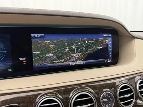 Used 2019 Mercedes-Benz S 560 4MATIC Sedan image 45
