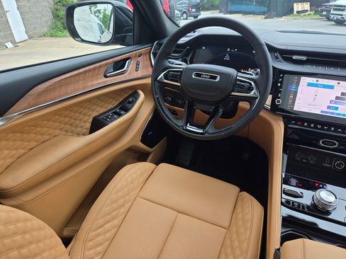 New 2026 Jeep Grand Cherokee L Summit AWD/4WD image 9