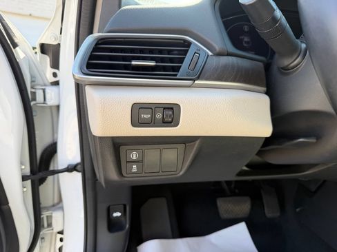 Used 2020 Honda Accord EX-L image 11