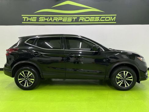 Used 2020 Nissan Rogue Sport S image 22