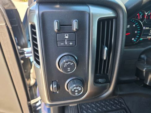 Used 2019 Chevrolet Silverado 1500 LT w/ All Star Edition AWD/4WD image 17