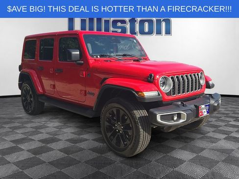 Used 2025 Jeep Wrangler Unlimited Sahara AWD/4WD image 3