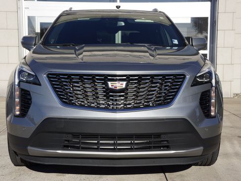 Used 2023 Cadillac XT4 Premium Luxury w/ Cold Weather Package AWD/4WD image 14