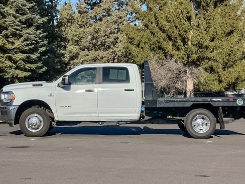 Used 2024 RAM 3500 SLT w/ Quick Order Package 2YG SLT image 8
