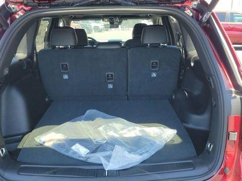 New 2025 Jeep Grand Cherokee Altitude image 7