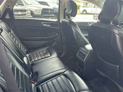 Used 2019 Ford Edge SEL w/ Equipment Group 201A image 14