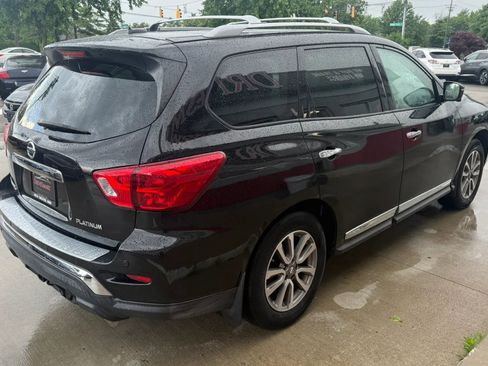 Used 2018 Nissan Pathfinder Platinum w/ Cargo Package FWD image 3
