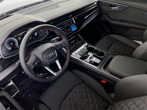 New 2026 Audi Q8 Prestige image 9