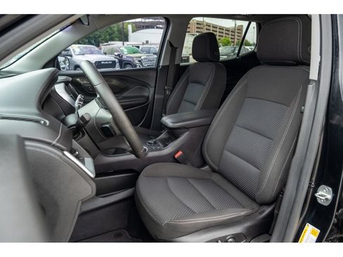 Used 2023 GMC Terrain SLE w/ Driver Convenience Package FWD image 12
