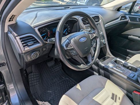 Used 2018 Ford Fusion S FWD image 32