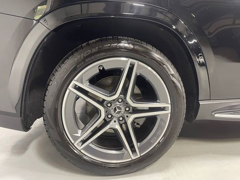 Used 2026 Mercedes-Benz GLS 450 4MATIC image 15