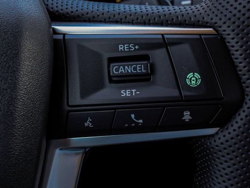 Used 2025 Mitsubishi Outlander SE AWD/4WD image 26
