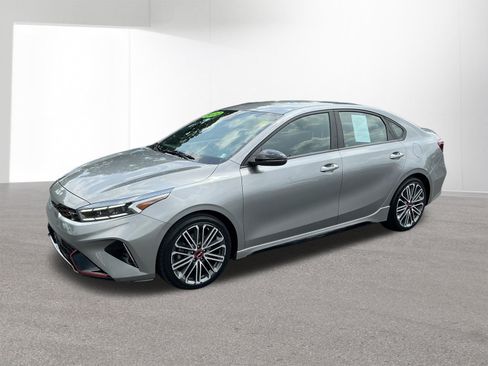 Used 2022 Kia Forte GT w/ GT Technology Package FWD image 7