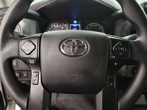 Used 2022 Toyota Tacoma SR AWD/4WD image 25