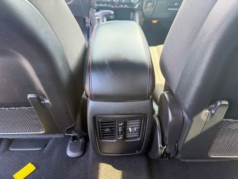 Used 2024 Dodge Durango GT w/ Blacktop Package AWD/4WD image 27